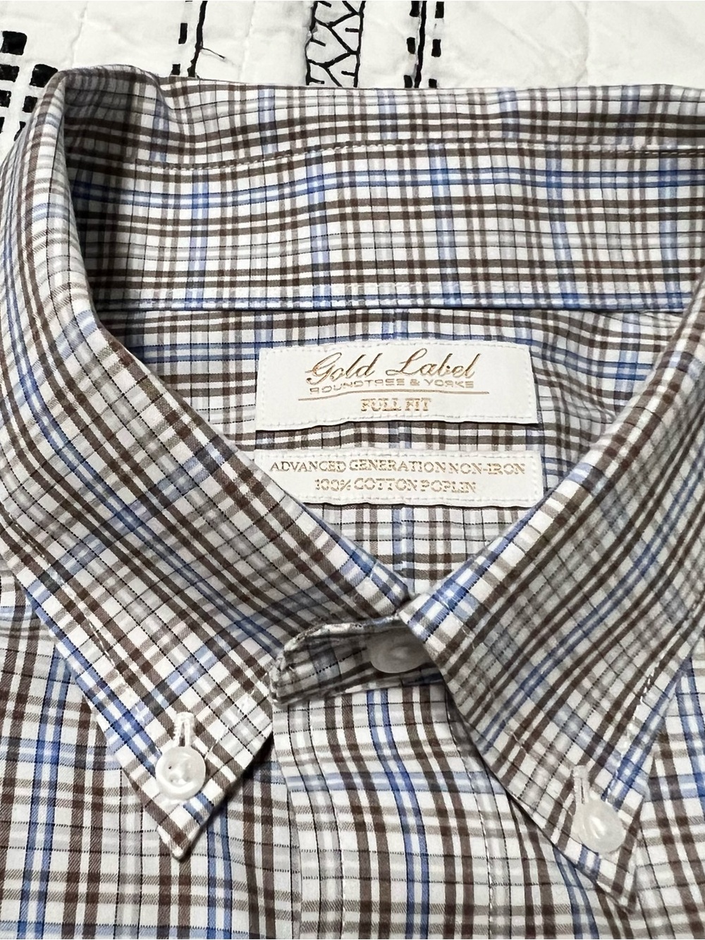 Roundtree & Yorke Brown and Blue Plaid Full Fit Button-Down Shirt